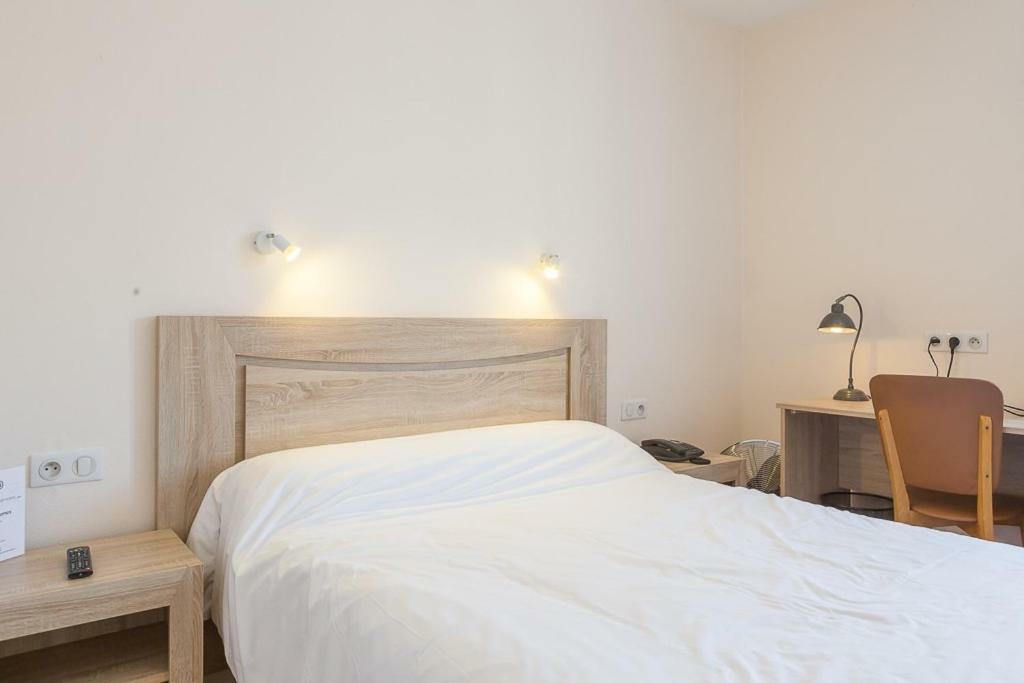 Hotel Les Platanes Etauliers Zewnętrze zdjęcie